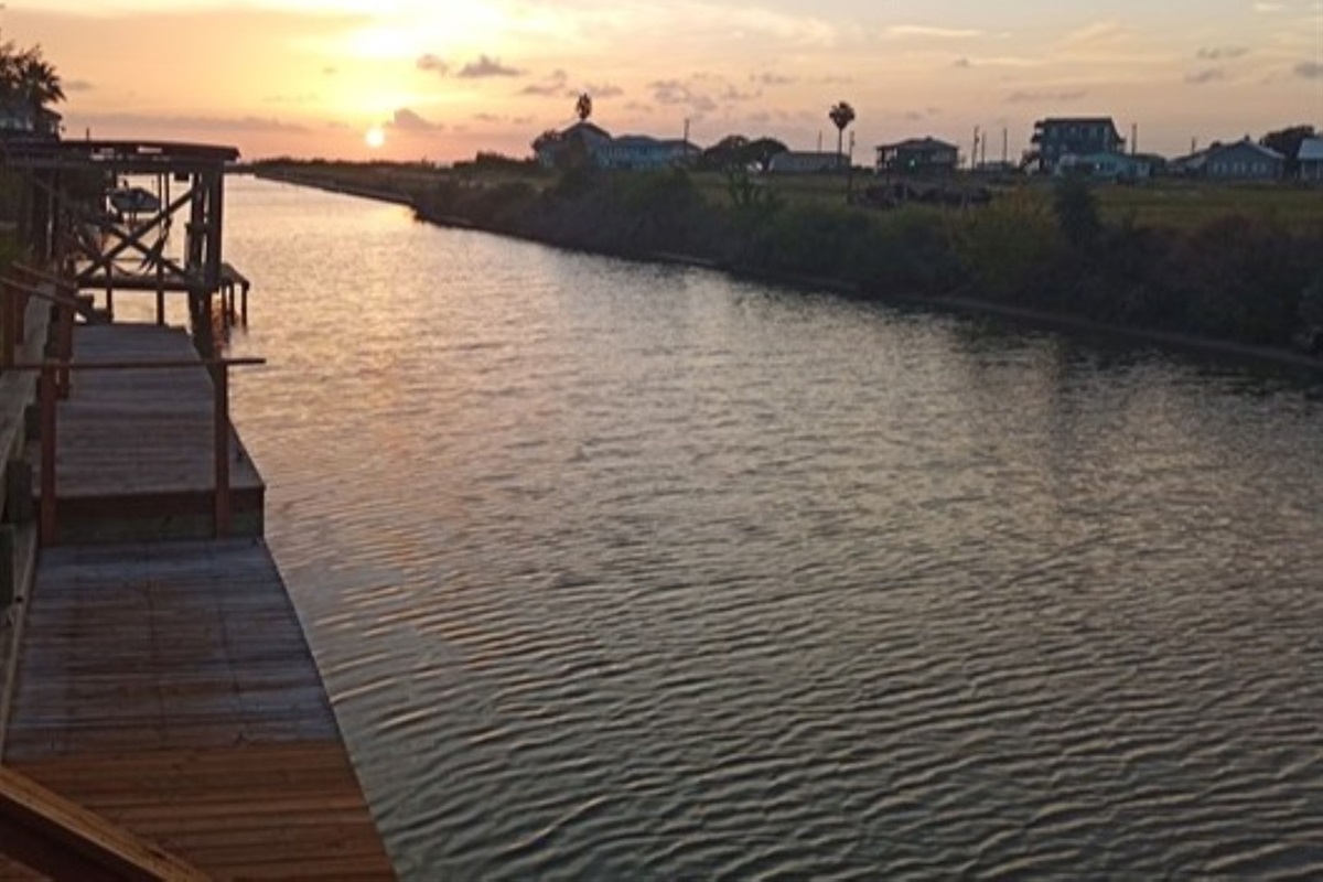 Beautiful sunsets over the water!
