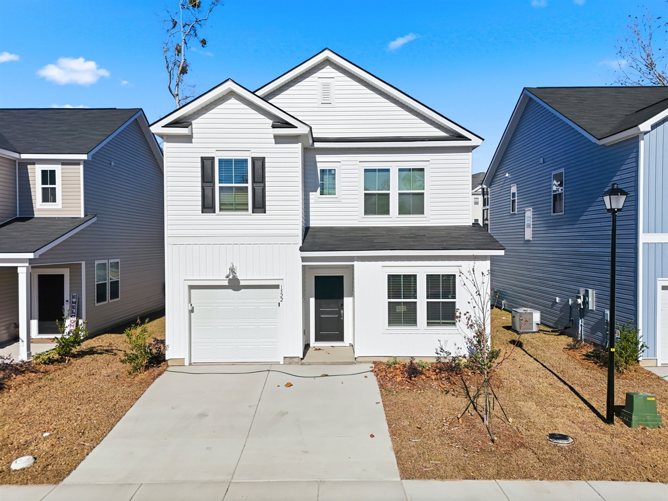 New construction!  4BR house 1.3 miles to the ocean, walking distance to Main Street. Restaurants and shopping