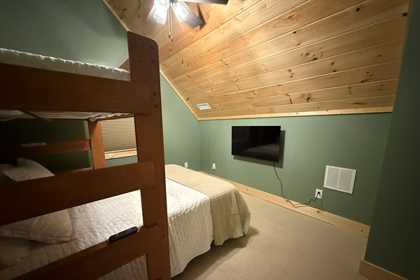 Upstairs Bedroom 2 with 43" TV