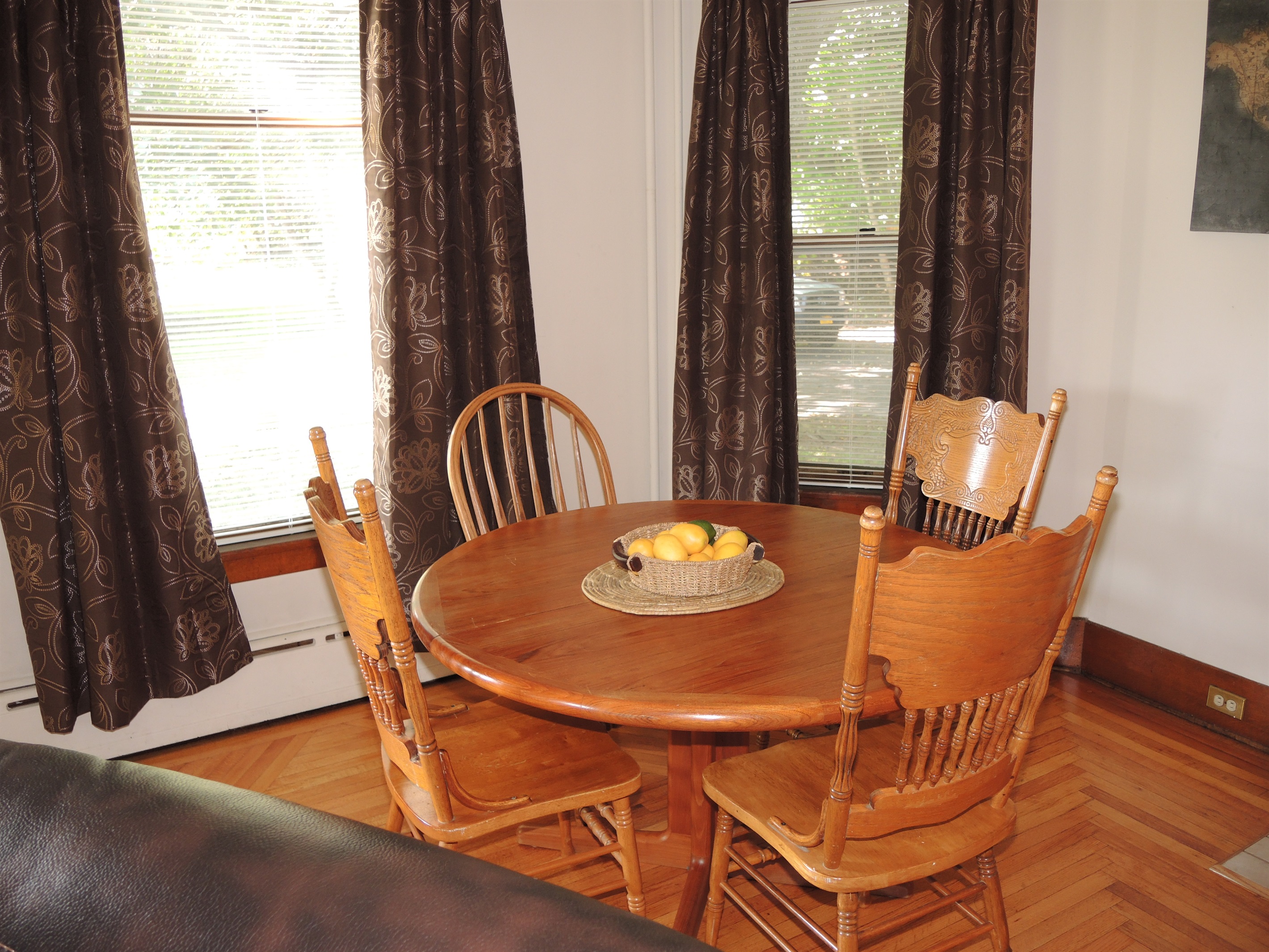 Dining alcove in living room