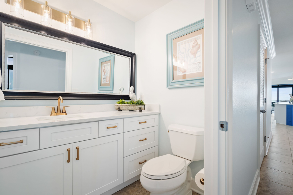 Guest half bath