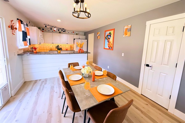 Bright & stylish dining space. Perfect for shared meals and memorable moments!