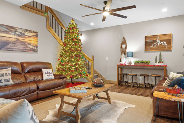 Host your holiday gathering here!