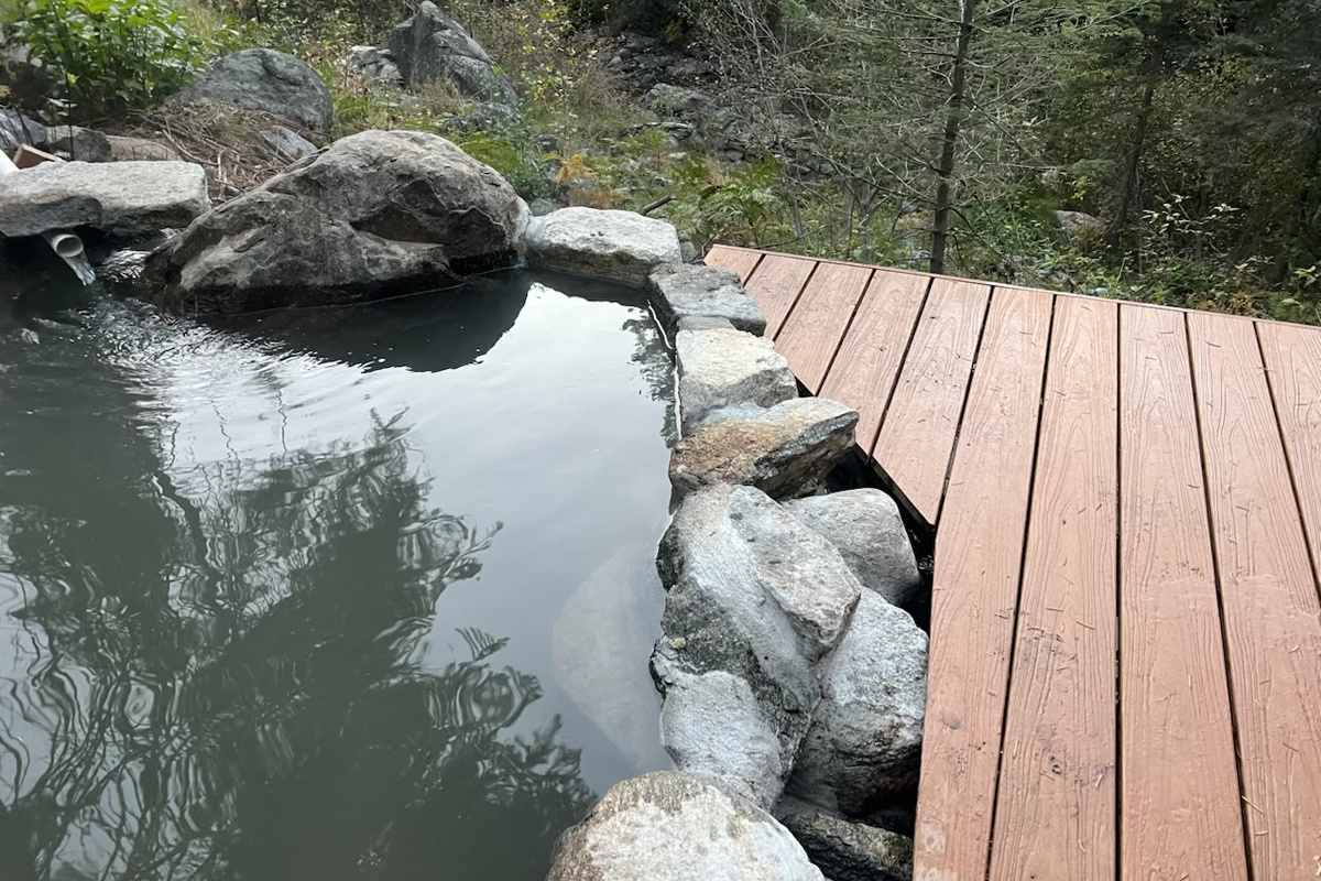 Soak in your very own private natural hot springs pool filled with rejuvenating minerals. Water temps range from 94F on the coldest days and 104F in the summer.  Your pool is exclusive to the Tiny Cottage and is designed for 3-4 people.