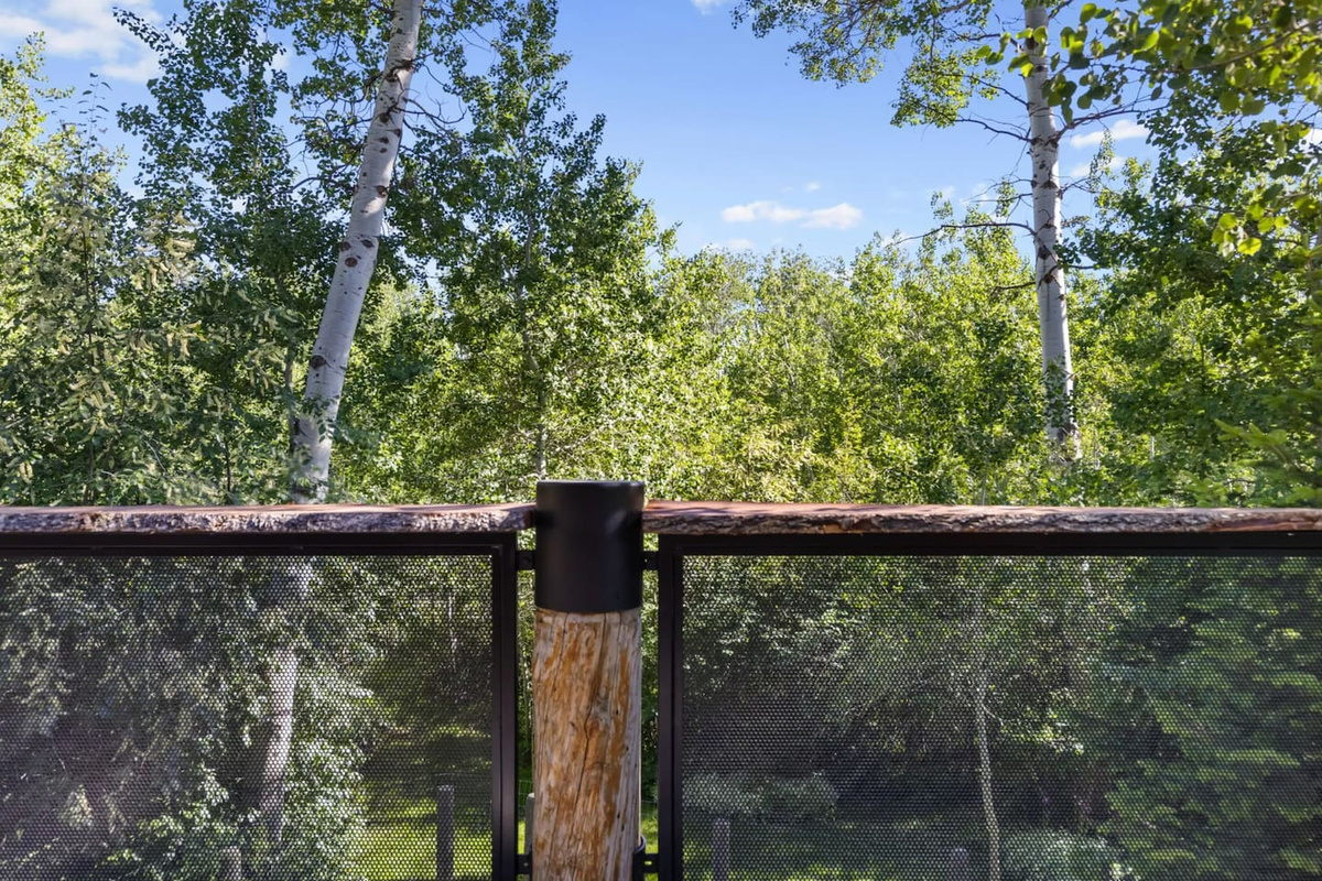 A large lot and a quiet neighborhood give you a lot of privacy. Very close to skiing, hiking, and the west slope of the Teton mountains.