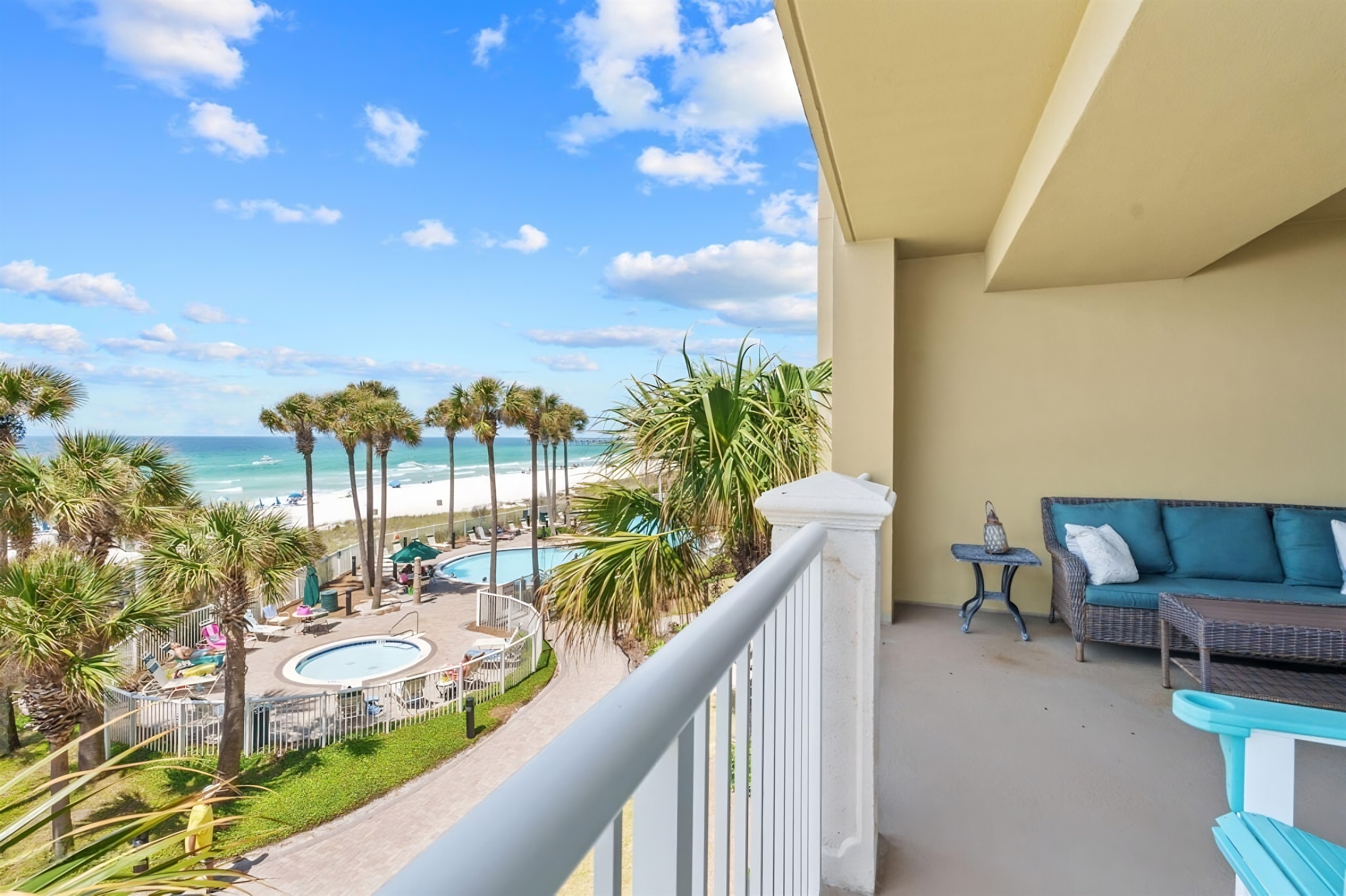 Gulf Views - 3rd Floor Balcony