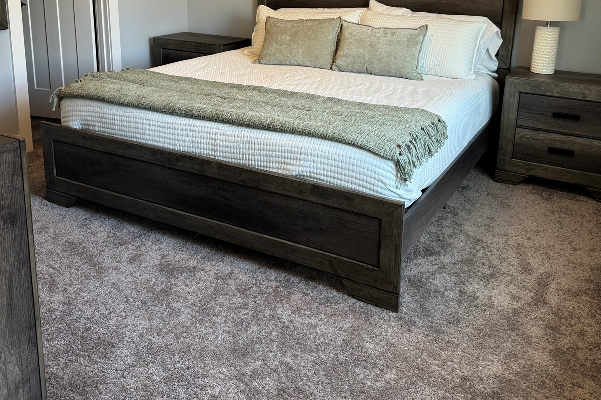 King bedroom, ceiling fan private bath. Main level