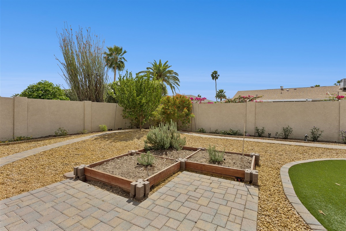 Tranquil Sun City West Stay | Bright 2BR Home — Tranquil Sun City West Stay | Bright 2BR Home w/ Communal Pool, Sun City West, Arizona — photo 32