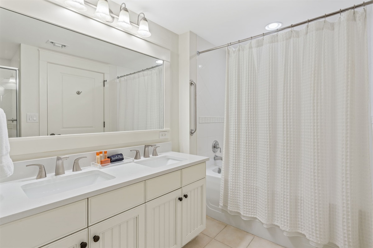 Master 1 Bathroom Double Vanity