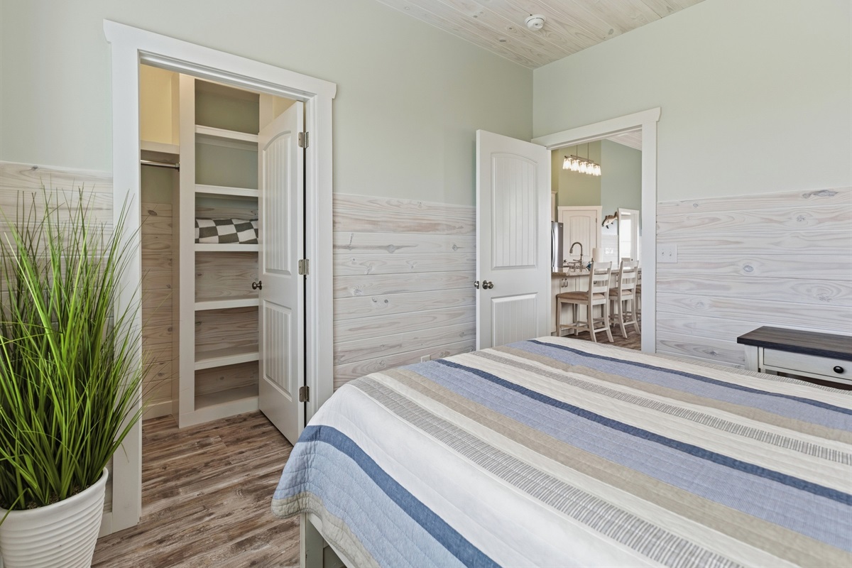 Bedroom 3 - Full Bed