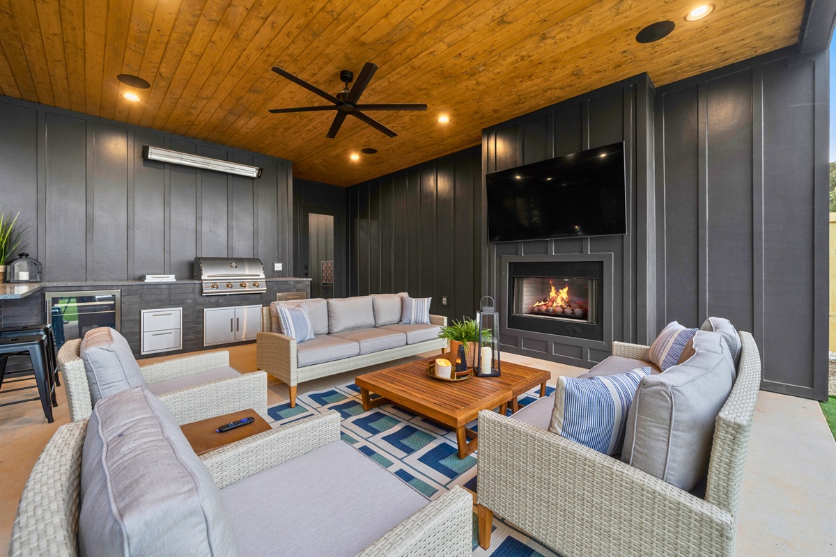 Relax by the fire and enjoy the evening in our comfortable outdoor lounge, perfect for unwinding with friends and family.