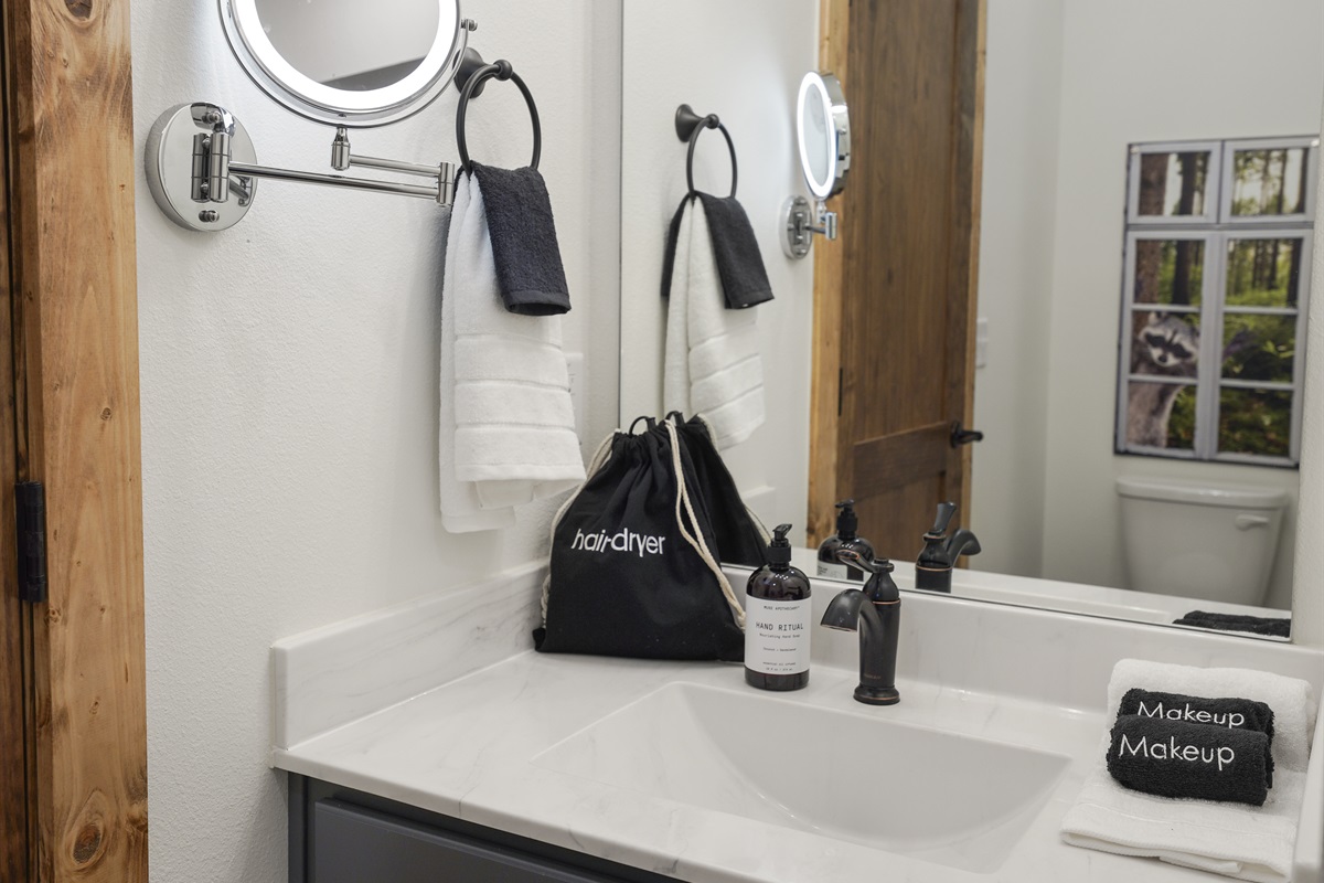 Attached ensuite bathroom with everything you need to freshen up