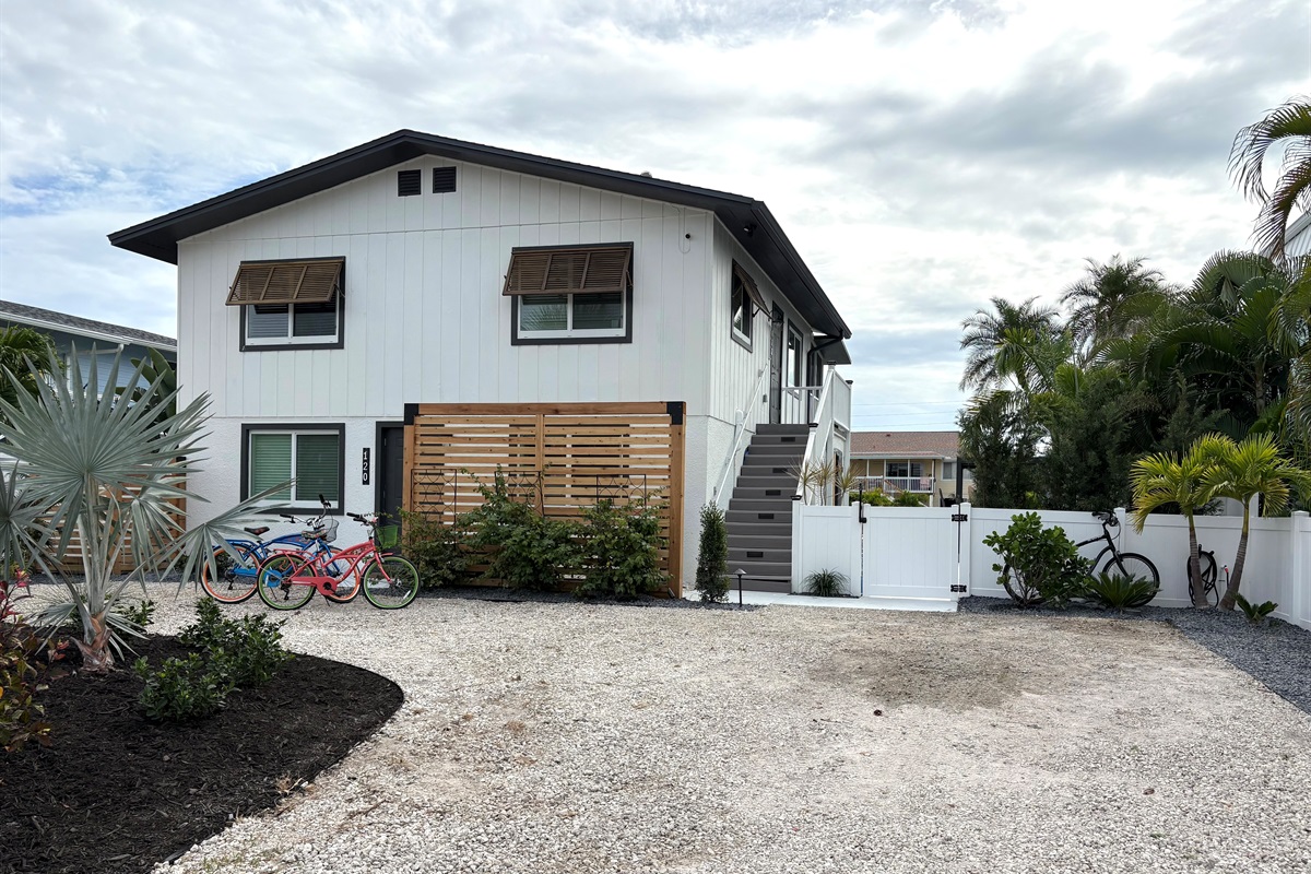 Parking Left/Right 4 Cars