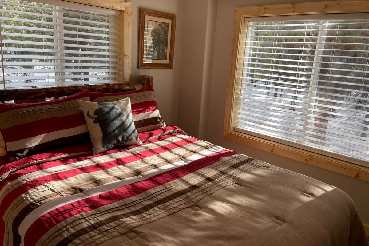 Buffalo Guest Bedroom #3