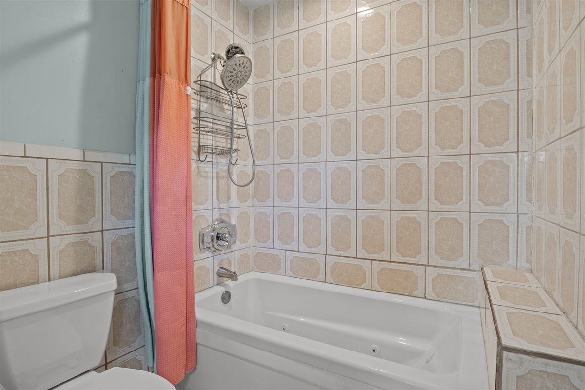 Upstairs master bathroom ensuite bathroom. Double sink vanity.