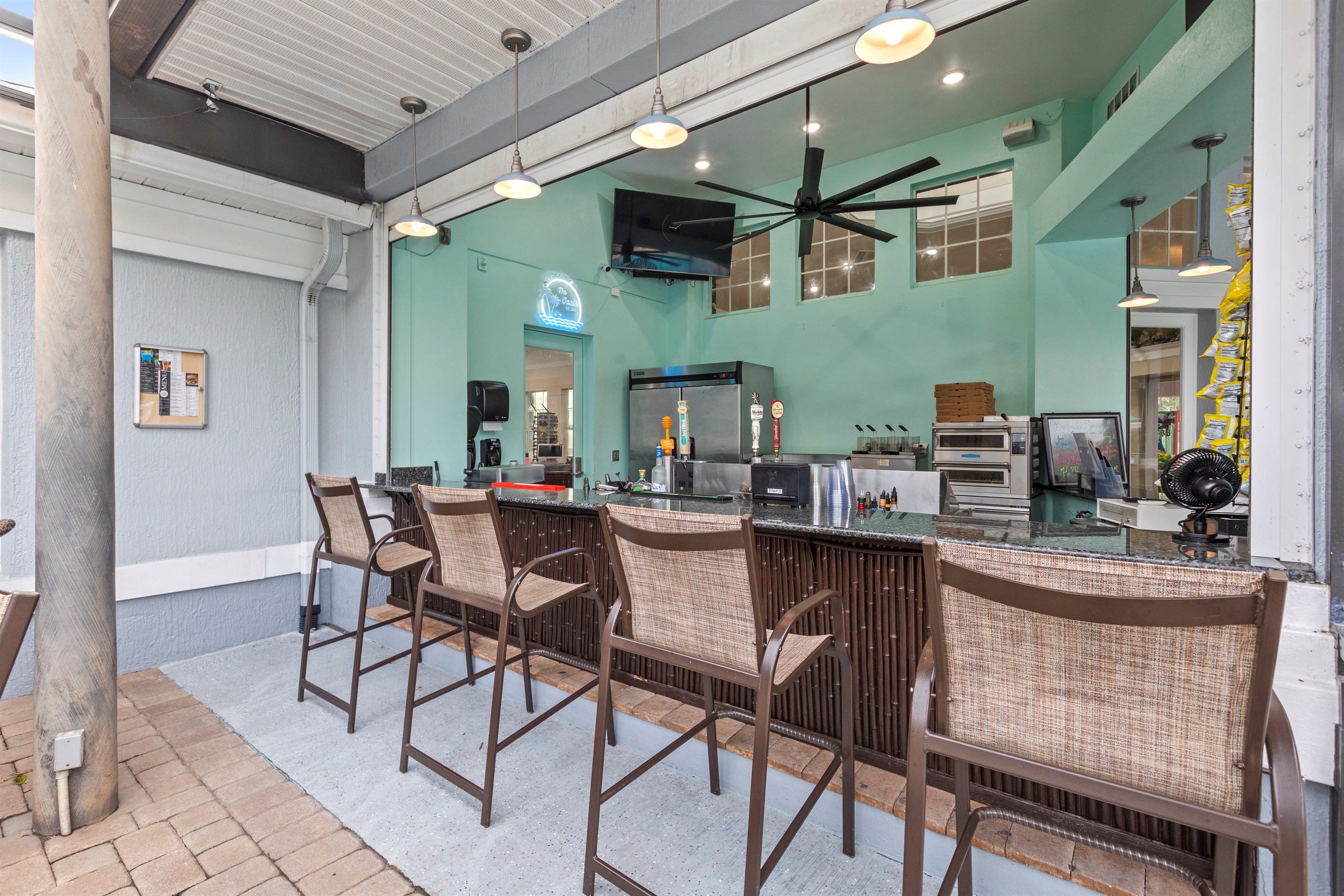 Oasis Bar