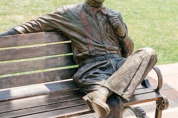 Don't forget to take the iconic selfie with our famous Orville Redenbacher and his popcorn bowtie! Located in Central Park downtown Valpo.