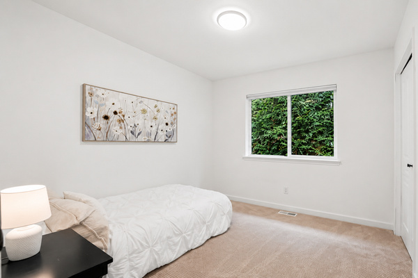 Upstairs Bedroom 2