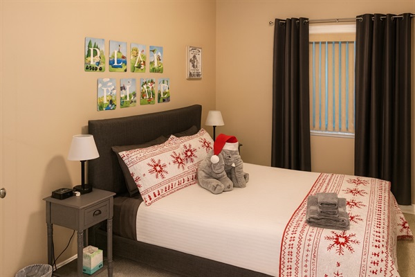 3rd Bedroom - Queen Bed