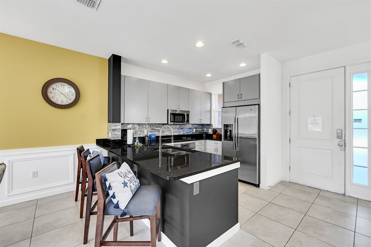 Large breakfast bar