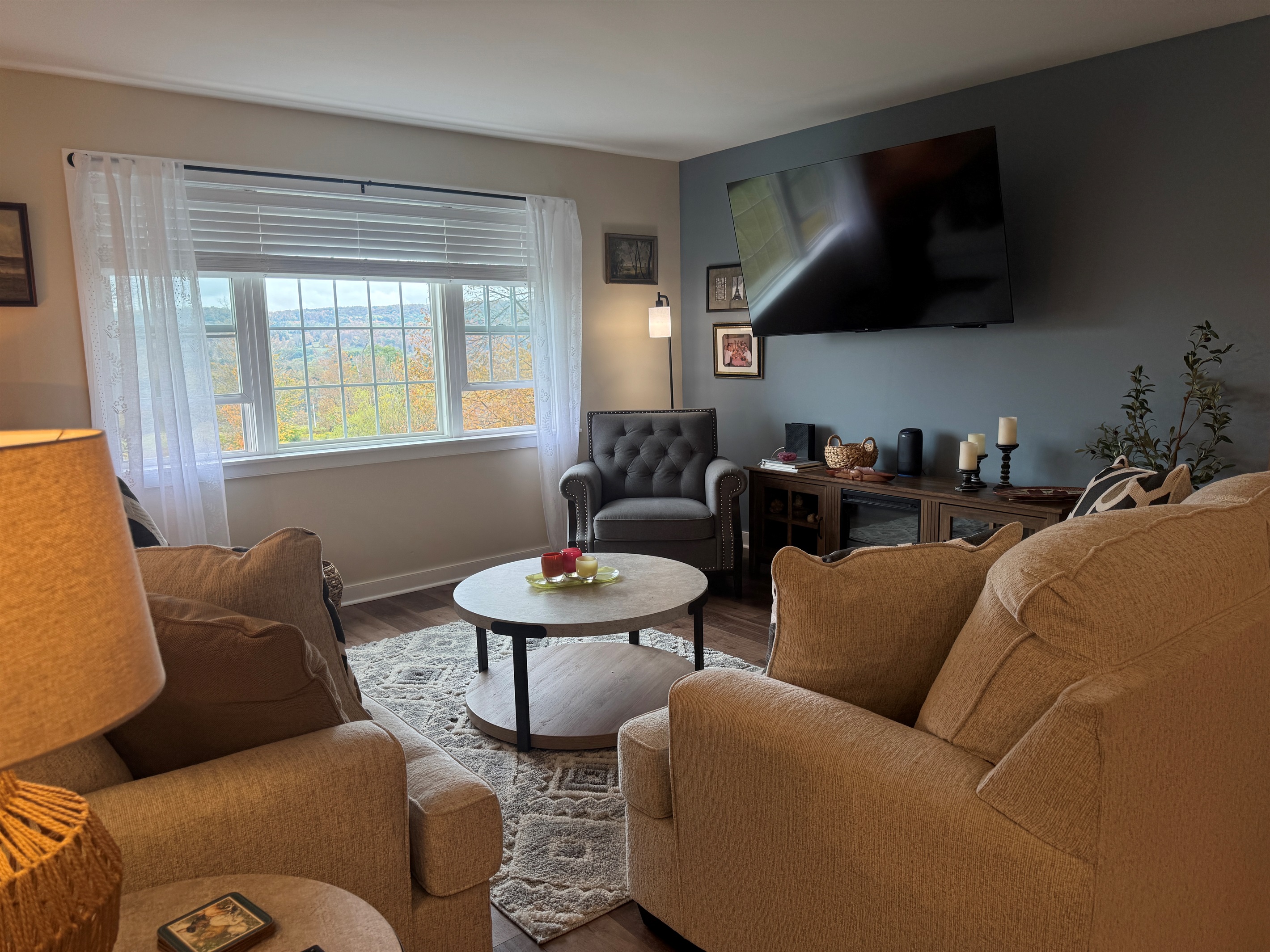 Comfy living room with SmartTV