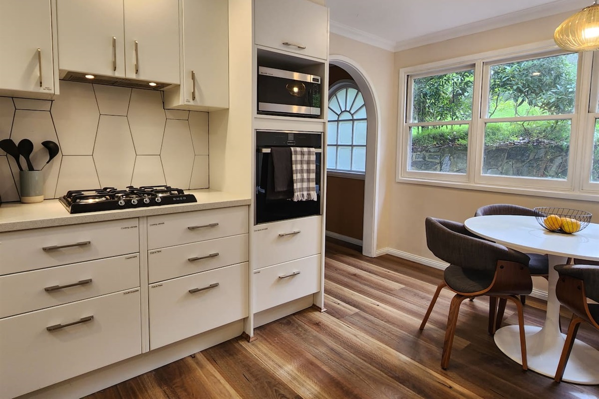 The kitchen is fully stocked with top-end appliances and everything needed to prepare wonderful meals. We provide Nespresso Vertuo pods and machine for a quality morning coffee!