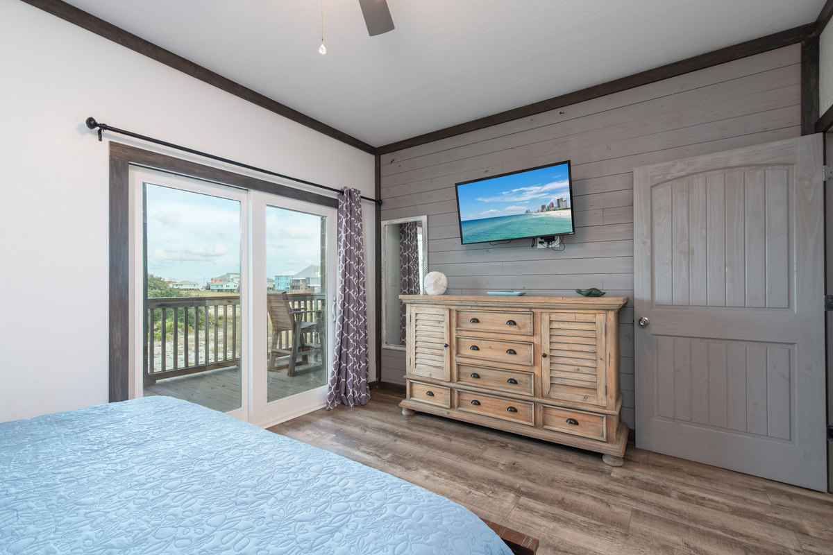 Master bed B with smart TV