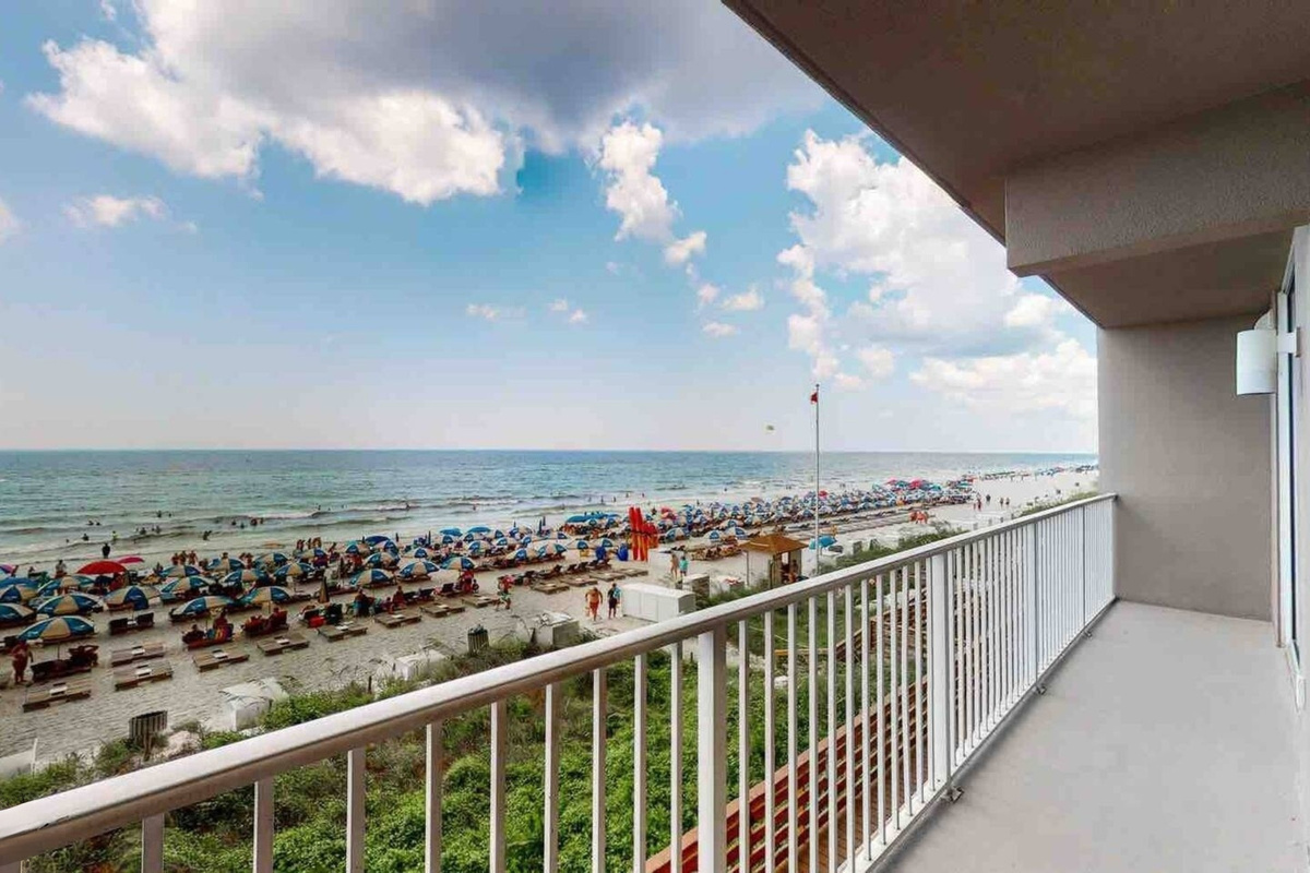 150 Foot Balcony with view of the Gulf.