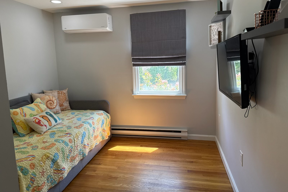 Bedroom 3 with 35” flat screen TV
