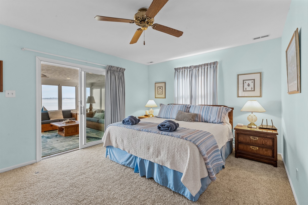 Master Bedroom King: Wake up to stunning water views and serenity in this tranquil escape!