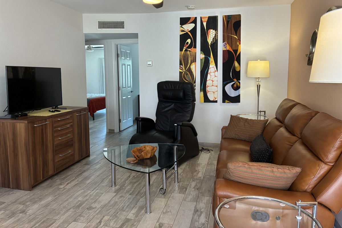 Living room showing flat screen tv.