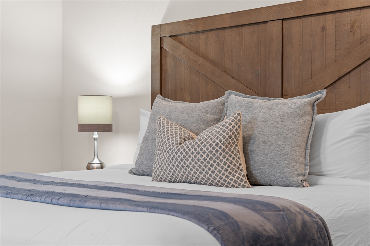 King bedroom #3 with ensuite bathroom