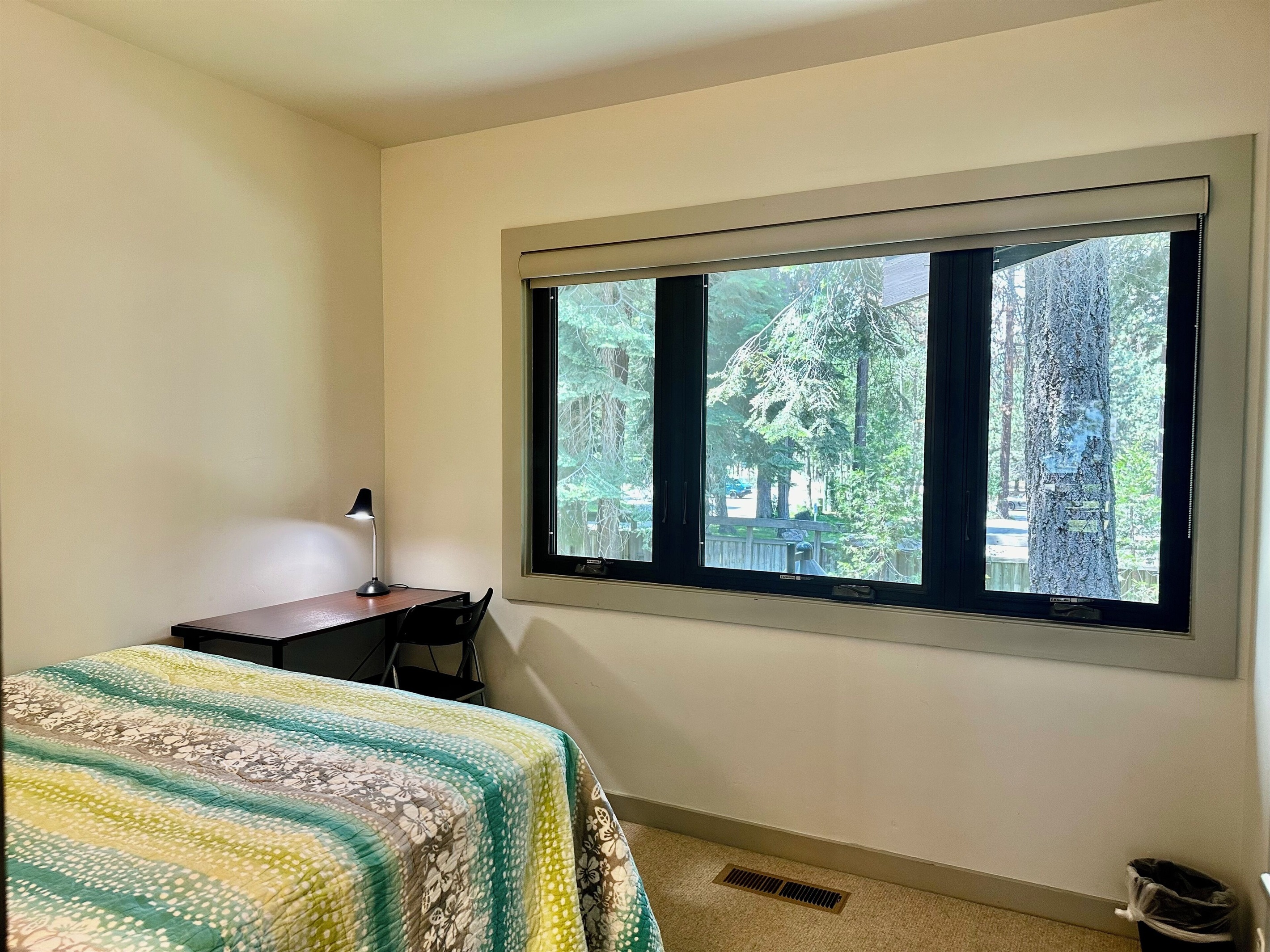 2nd guest room has forest view