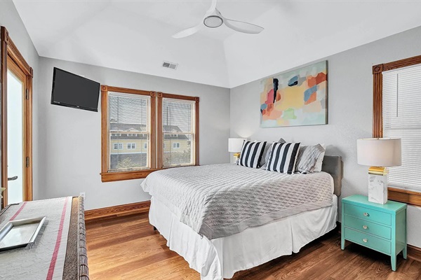 Queen Bedroom with Private Bath