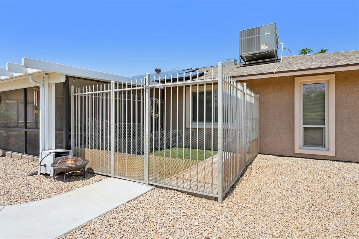 55+ Comfort & Quiet | 2BR Peaceful Home — Comfort & Quiet | 2BR Home in 55+ Neighborhood, Sun City West, Arizona — photo 38