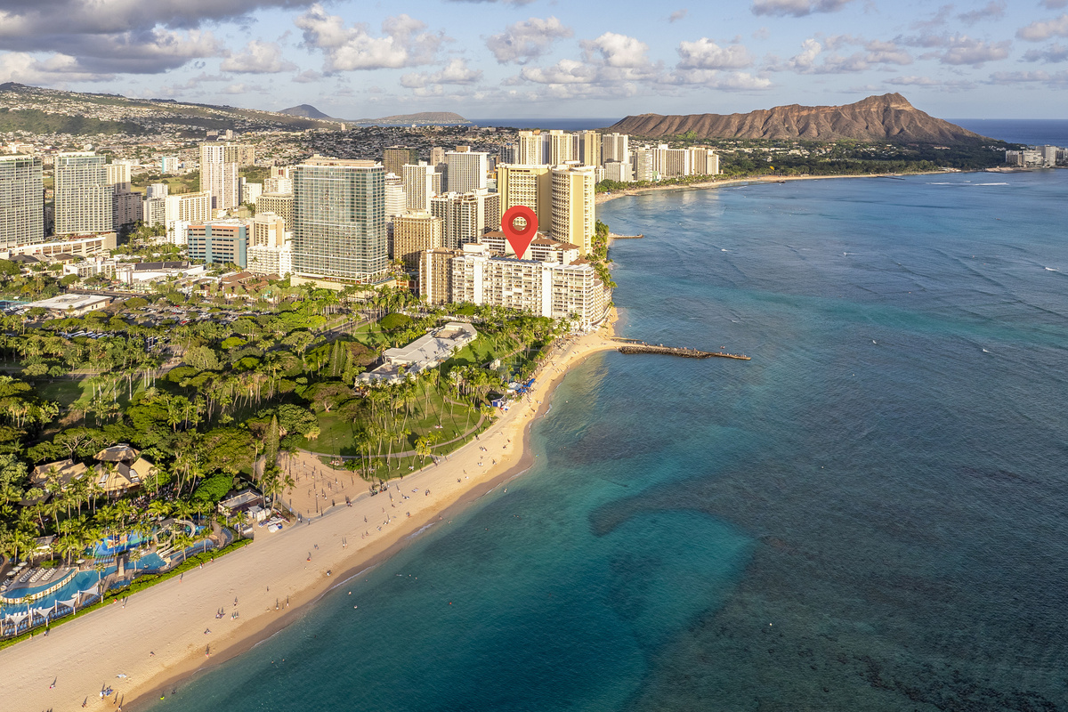 Aerial view of Waikiki Beach  Waikiki Shore and beyond