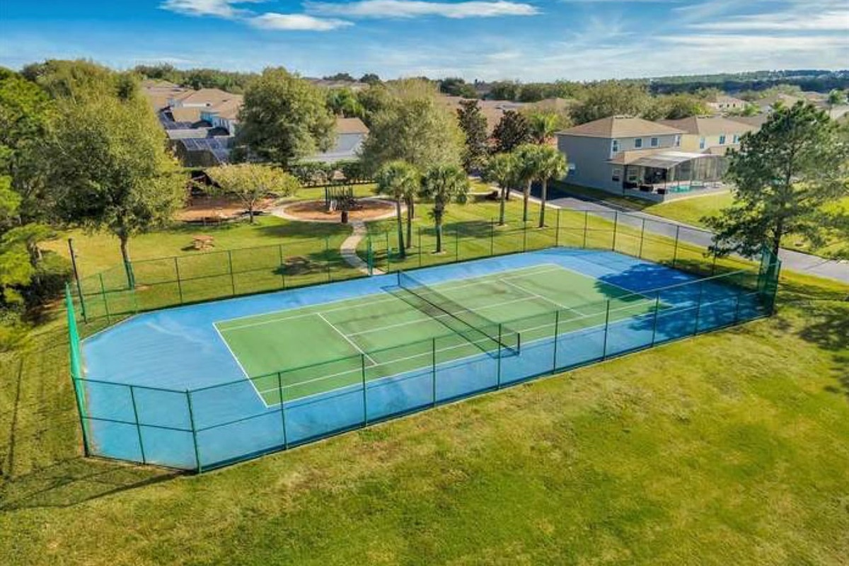 Community tennis court ~500 feet from the home
