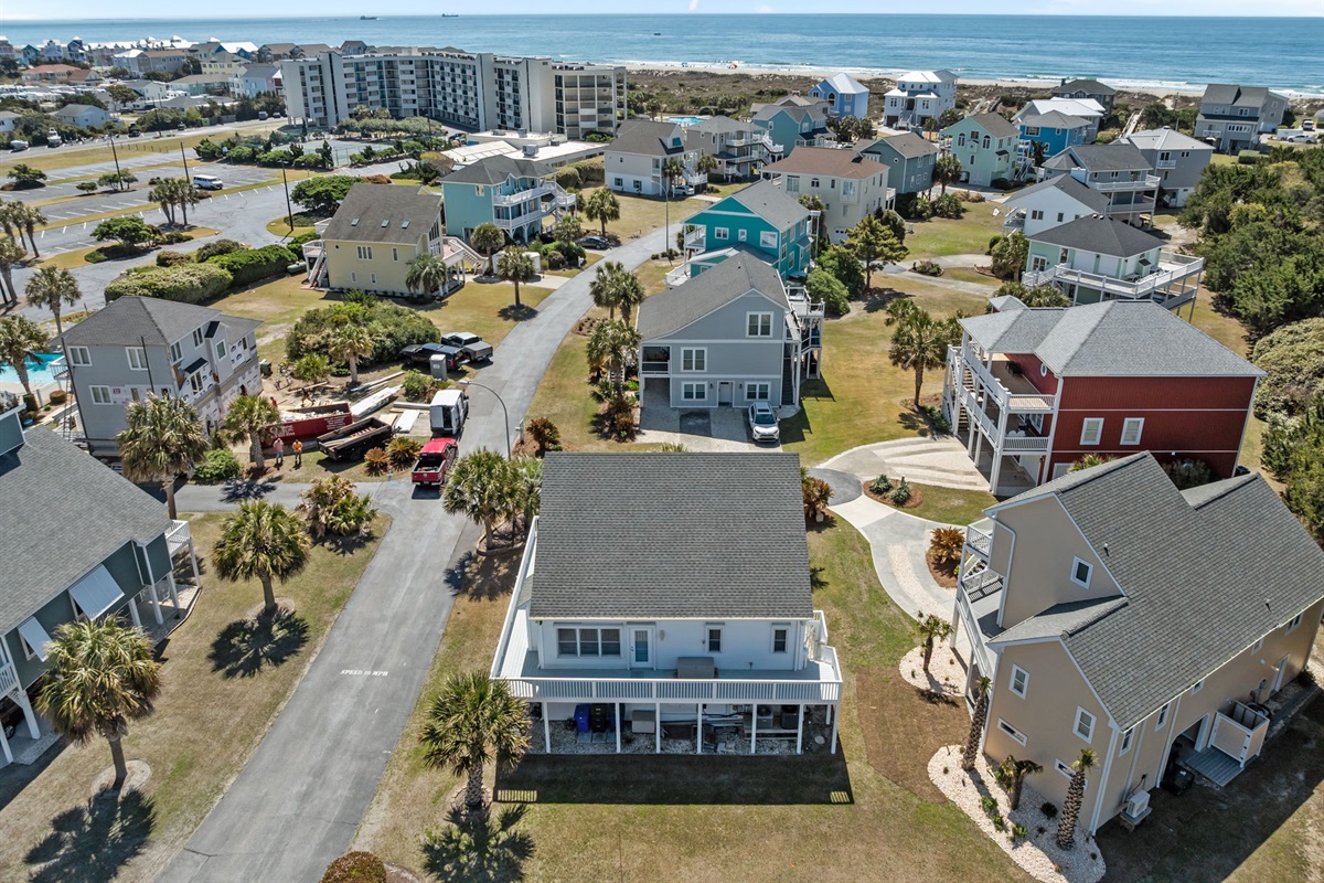 Quiet beach neighborhood with easy access to the ocean and local attractions