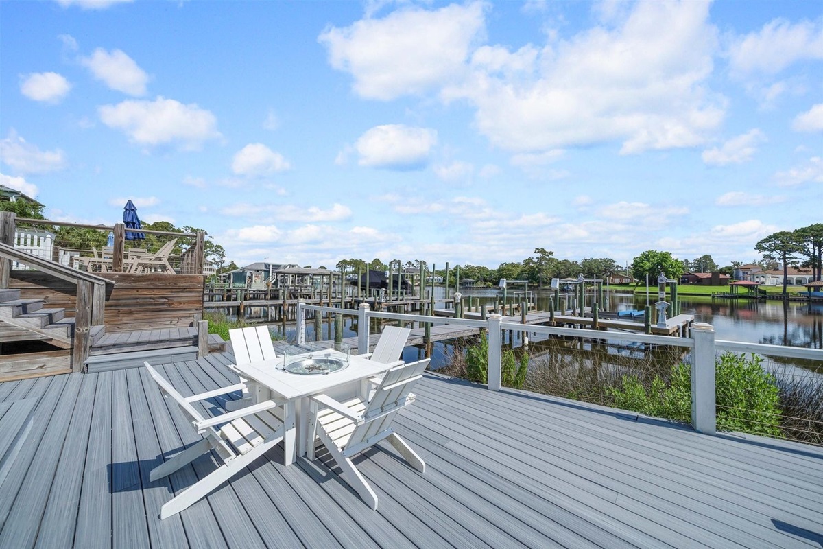 Private Deck