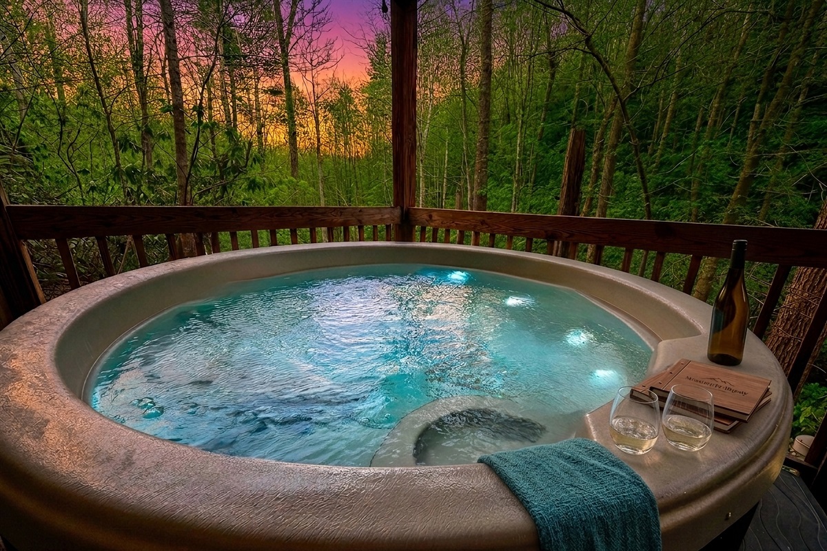 Relax in the hot tub with forest view. Read a book, have a soothing beverage, end the day feeling great!