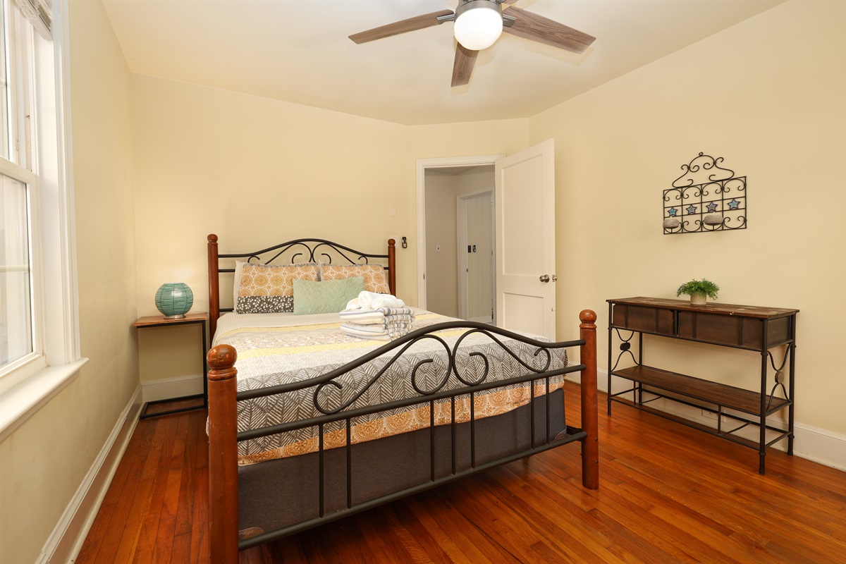 Bedroom 2 with Queen Bed