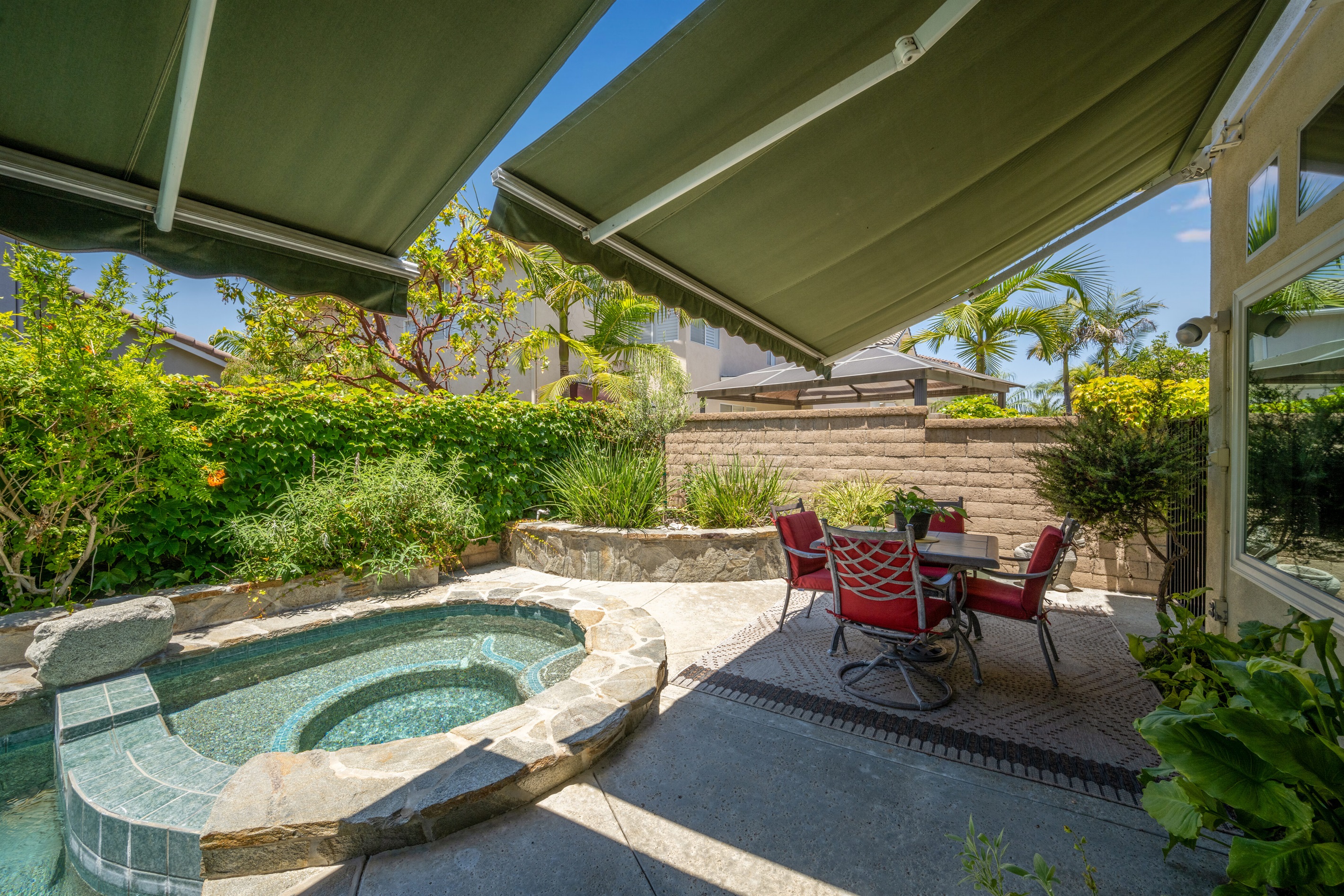 Backyard, Table and seating for four