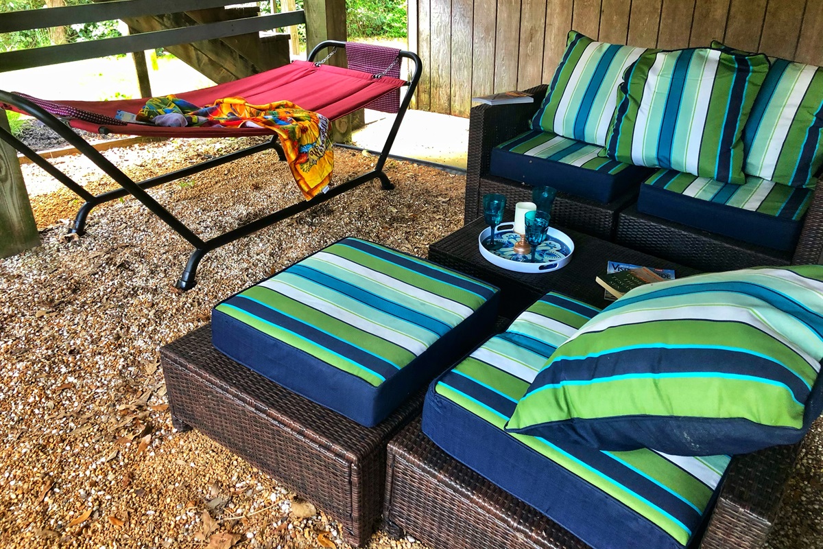 Captain's Cabin OBX — ground level seating