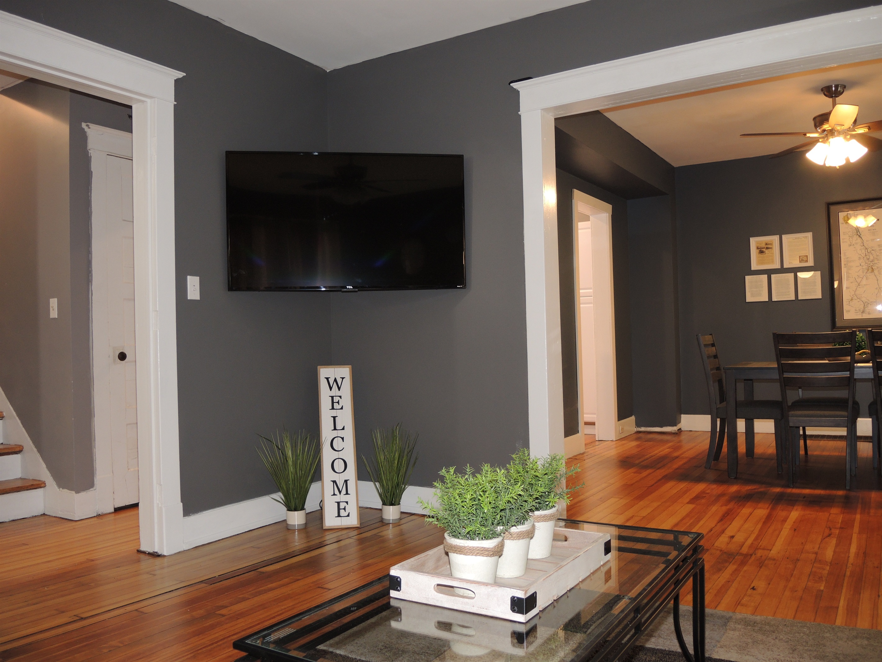 Living room / dining