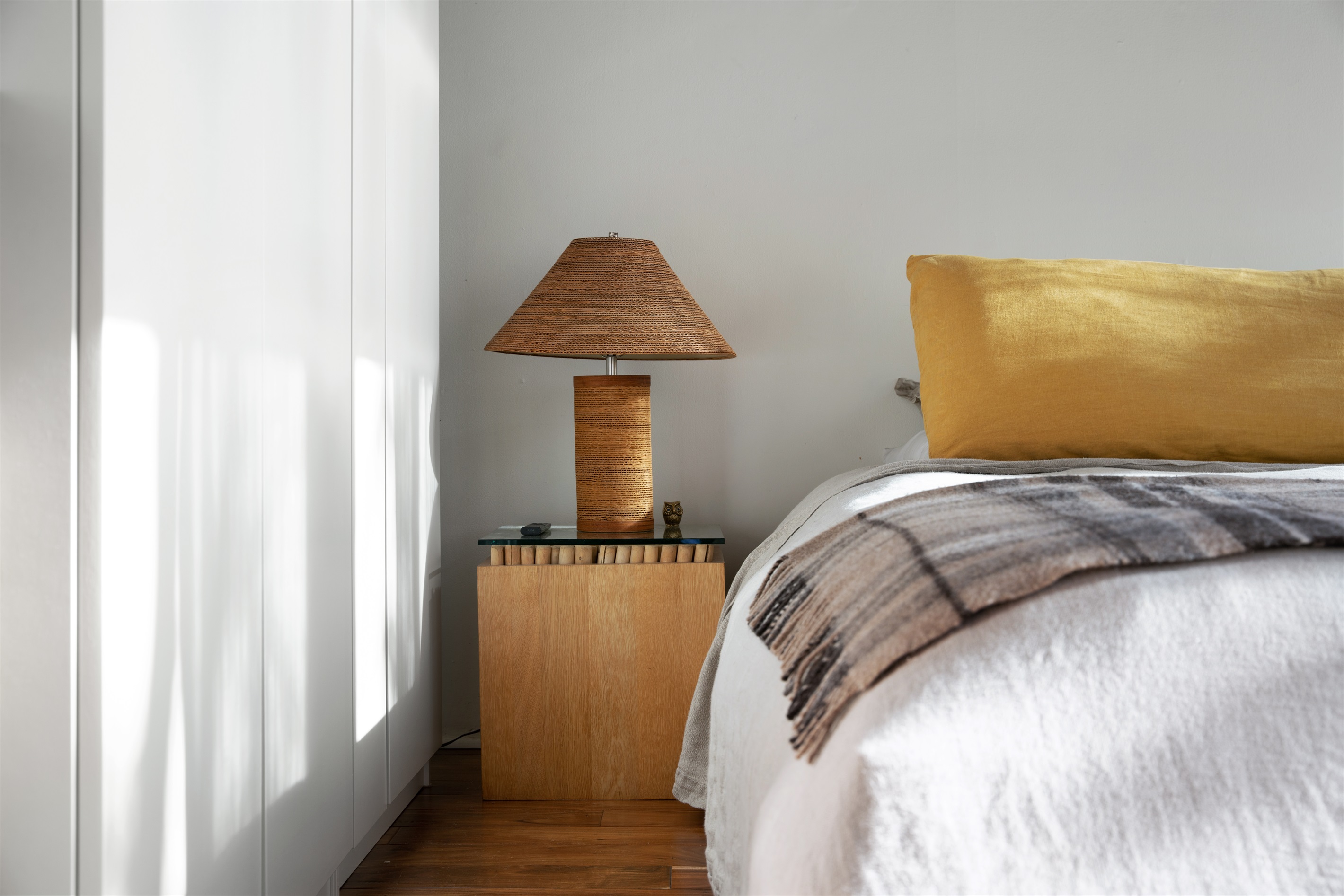 Serene Slumber: Discover Tranquility and Bliss in Your Cozy Bedroom"