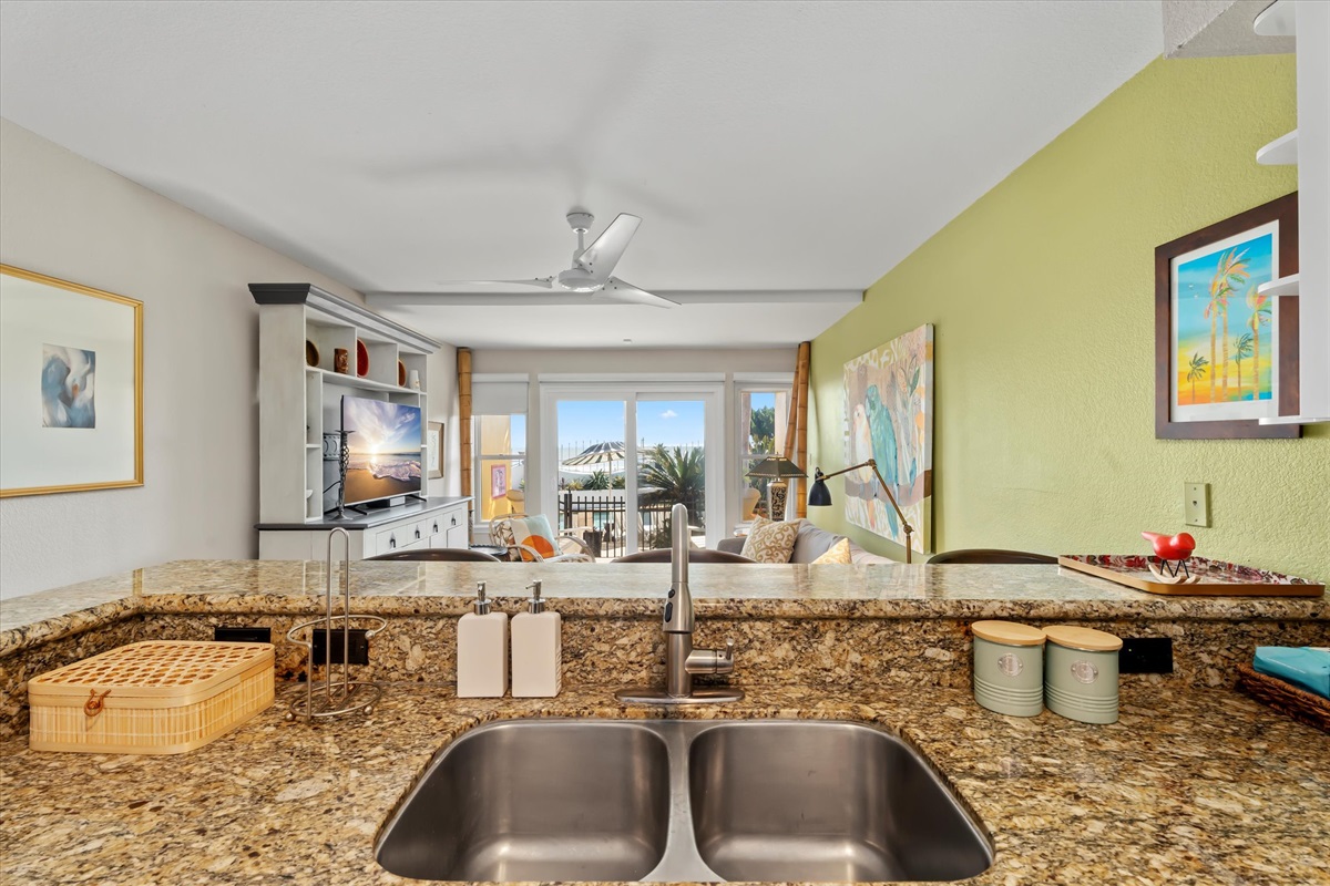 bacd7bd6301a4141bdf4c7bec32749fc Large | Beachhouse | Texas | TX | Vacation Homes | Galveston | Crystal Beach | Kokomo | Breezy Days | Beachfront Elegance | Sunrise Serenity | Southern Sands Property Management, LLC