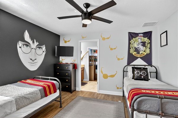 Bedroom 5-2nd Floor-Twin Beds