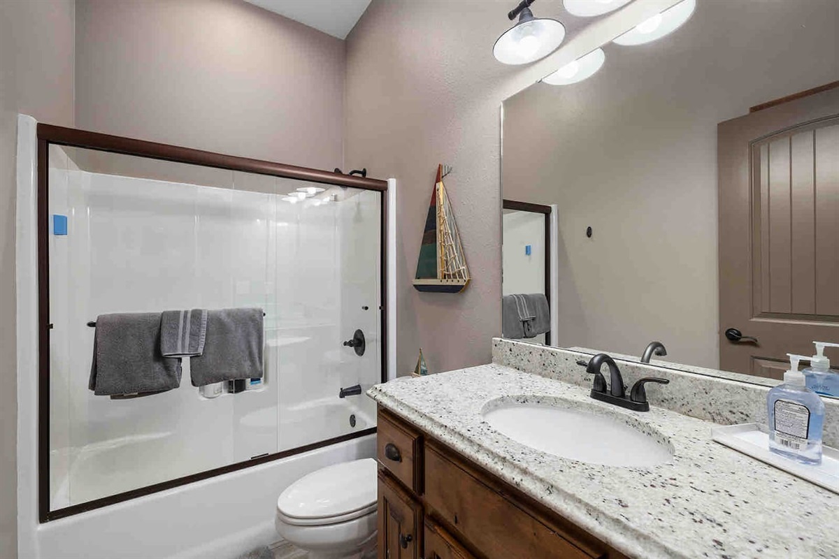 Upper Level Full Bathroom