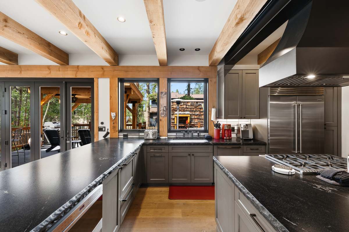 Chef's kitchen with high-performance cooking space