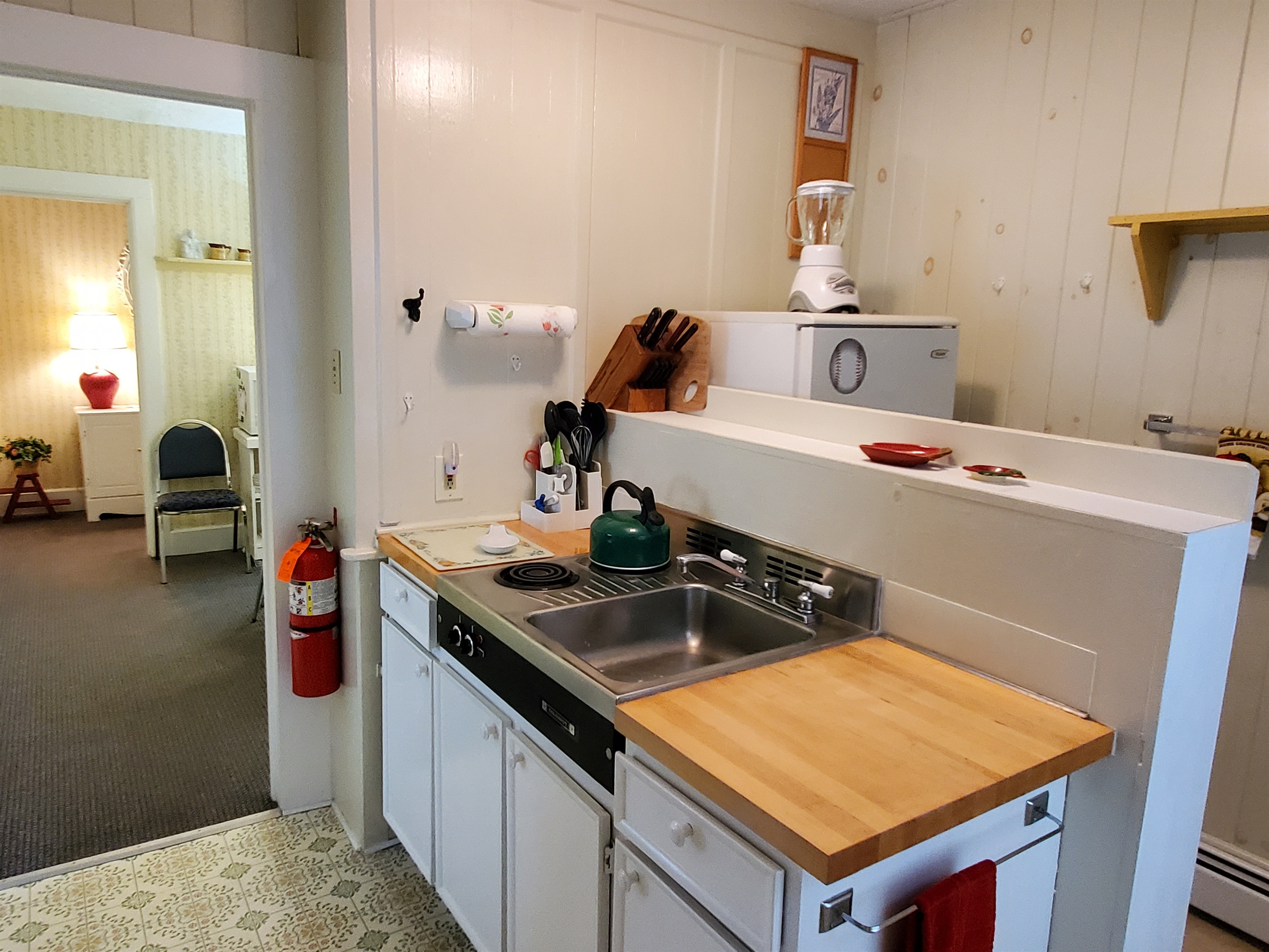 Kitchenette cooktop